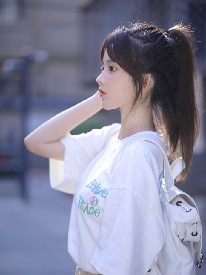 繁城之下 封面